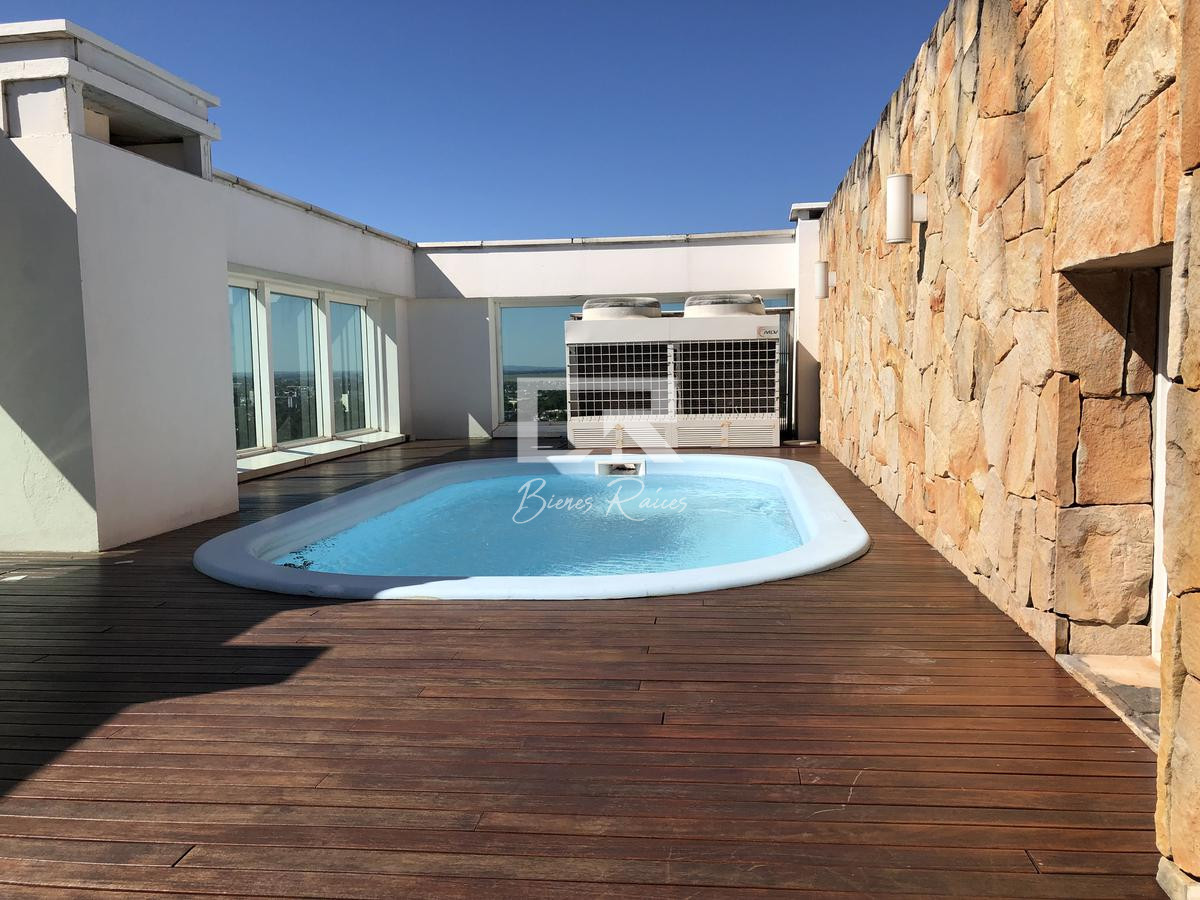 Apartamento ID.743 - Venta y alquiler anual exclusivo Pent House Aquarela  3 dormitorios y dep. 