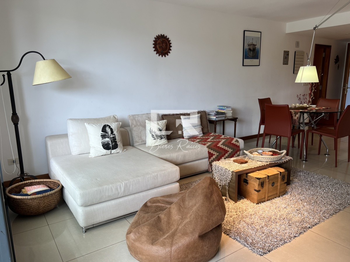 Apartamento ID.811 - Apartamento en alquiler temporal.- Tressesenta, dos dormitorios.-
