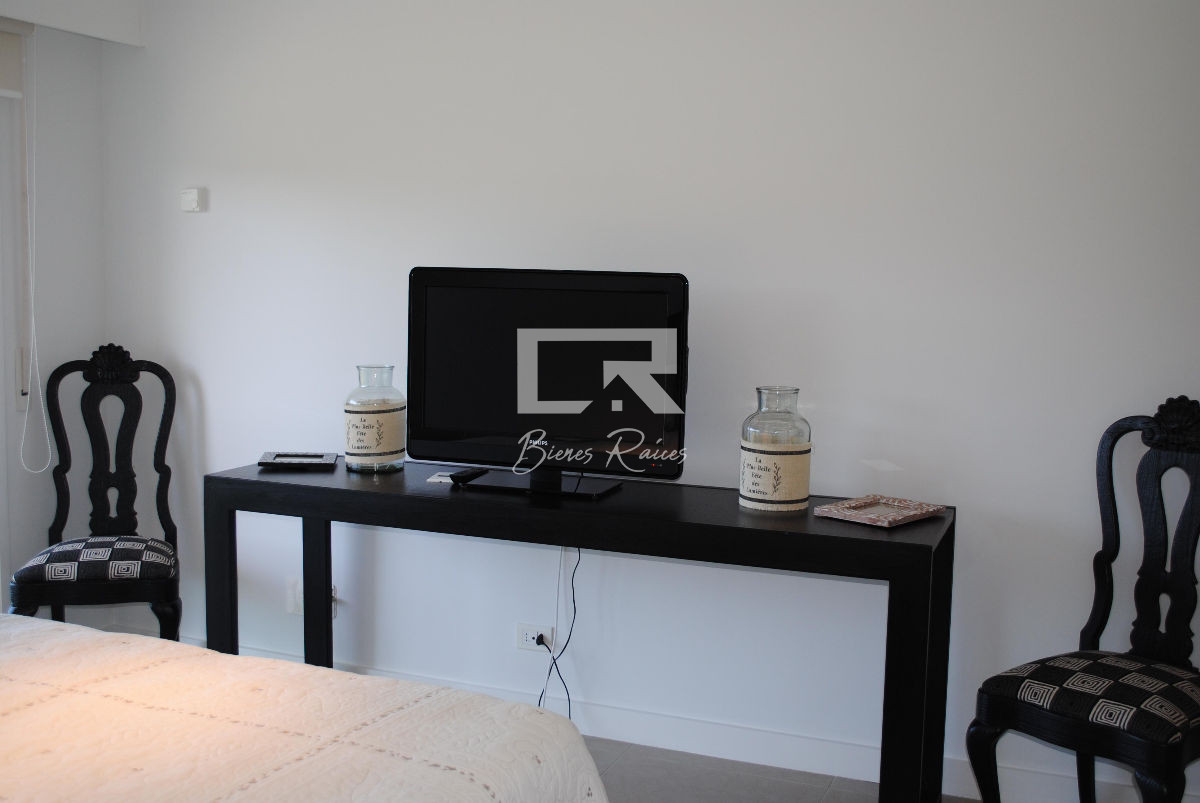 Apartamento ID.808 - Aquarela apartamento en venta de 4 dormitorios  Punta del Este Financia