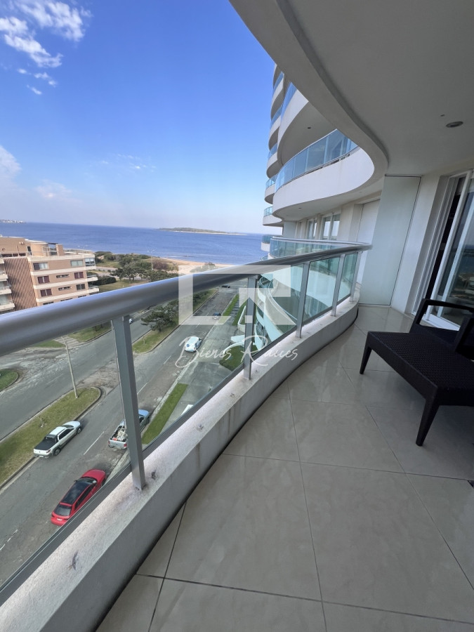 Apartamento ID.937 - Alquiler de verano Dos dormitorios y dep. de servicio. 