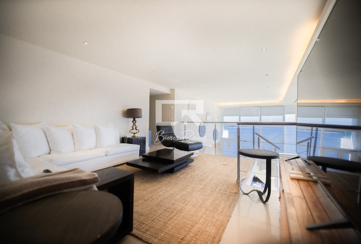 Apartamento ID.739 - Aquarela duplex  4 dormitorios en venta. Playa Mansa. Punta del Este