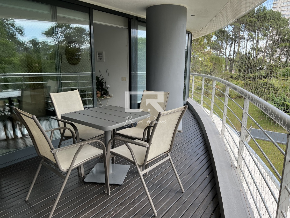 Apartamento ID.811 - Apartamento en alquiler temporal.- Tressesenta, dos dormitorios.-