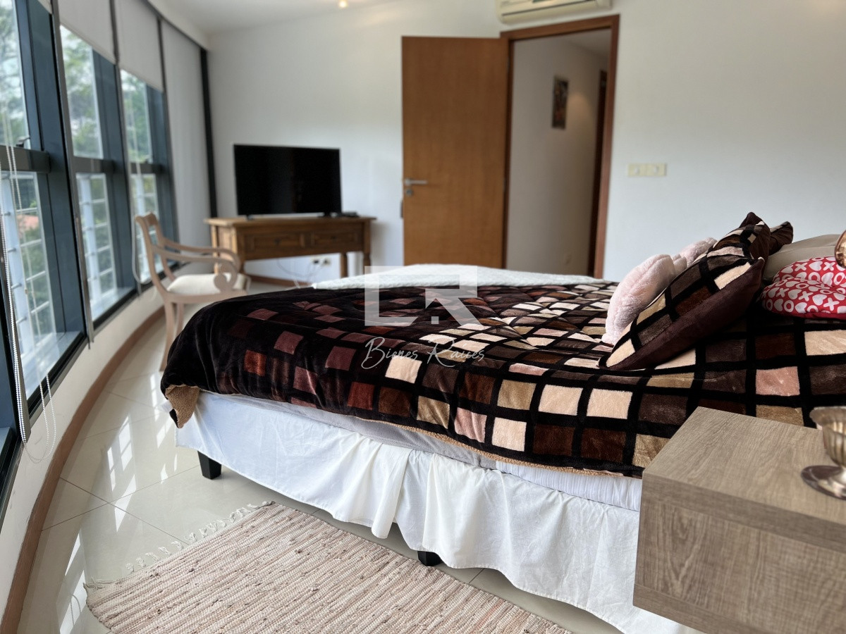 Apartamento ID.811 - Apartamento en alquiler temporal.- Tressesenta, dos dormitorios.-