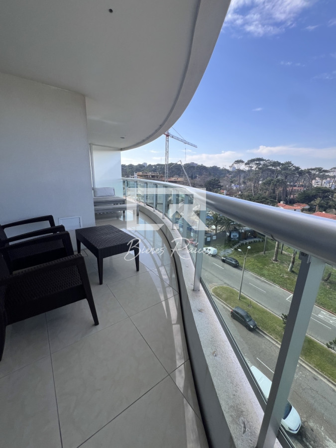 Apartamento ID.937 - Alquiler de verano Dos dormitorios y dep. de servicio. 