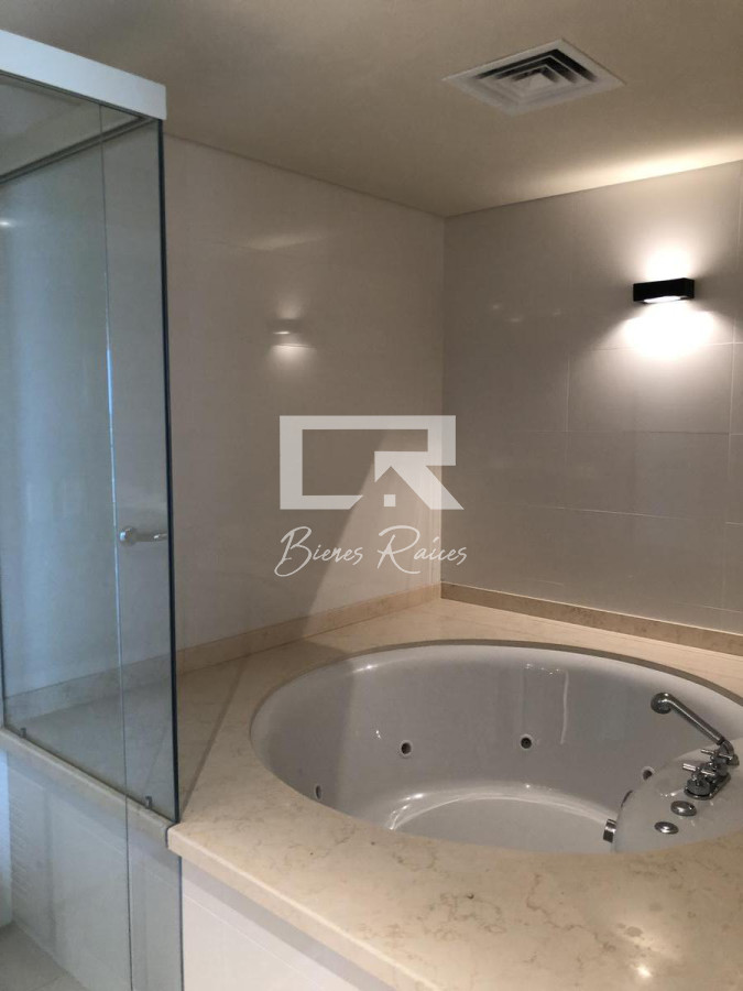 Apartamento ID.743 - Venta y alquiler anual exclusivo Pent House Aquarela  3 dormitorios y dep. 