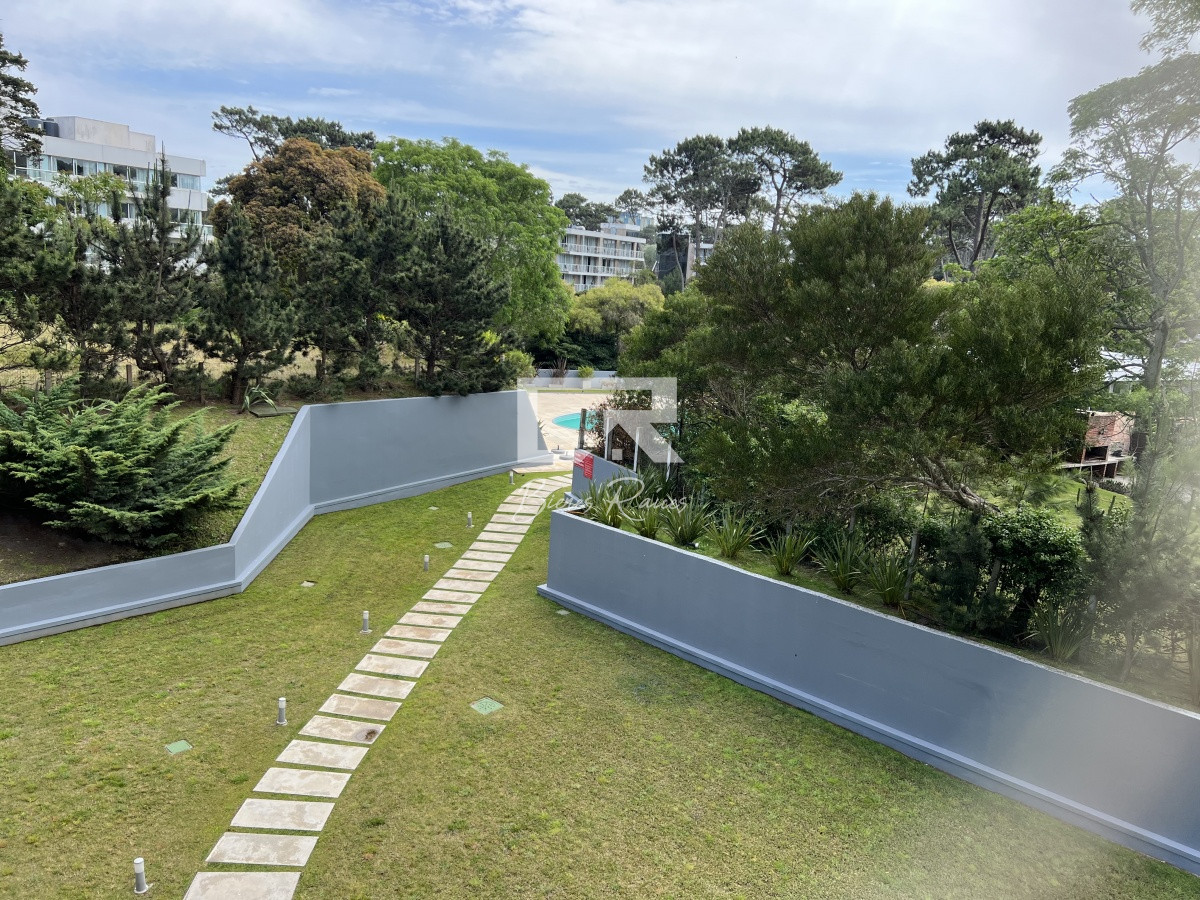 Apartamento ID.811 - Apartamento en alquiler temporal.- Tressesenta, dos dormitorios.-