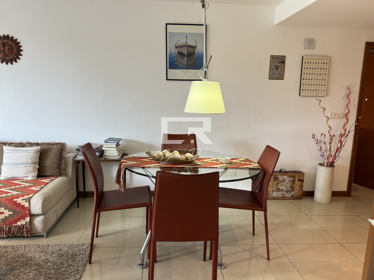 Apartamento ID.811 - Apartamento en alquiler temporal.- Tressesenta, dos dormitorios.-