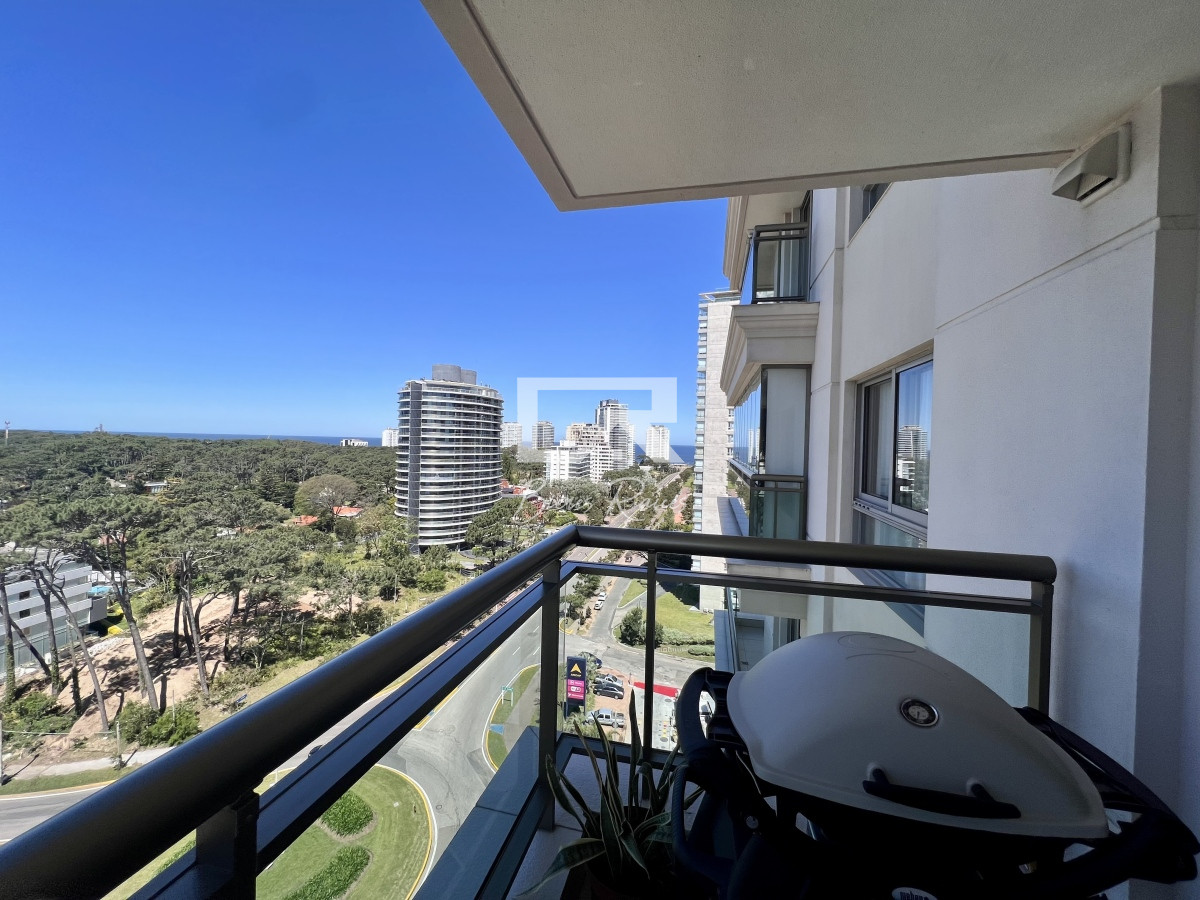 Apartamento ID.813 - Apartamento de 2 dormitorios con servicio de playa. Place Lafayette Playa mansa Punta del Este.