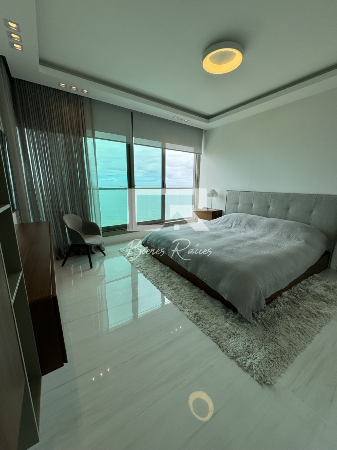 Apartamento ID.783 - Alquiler temporal en Fendi Punta del Este 4 dormitorios en suite.
