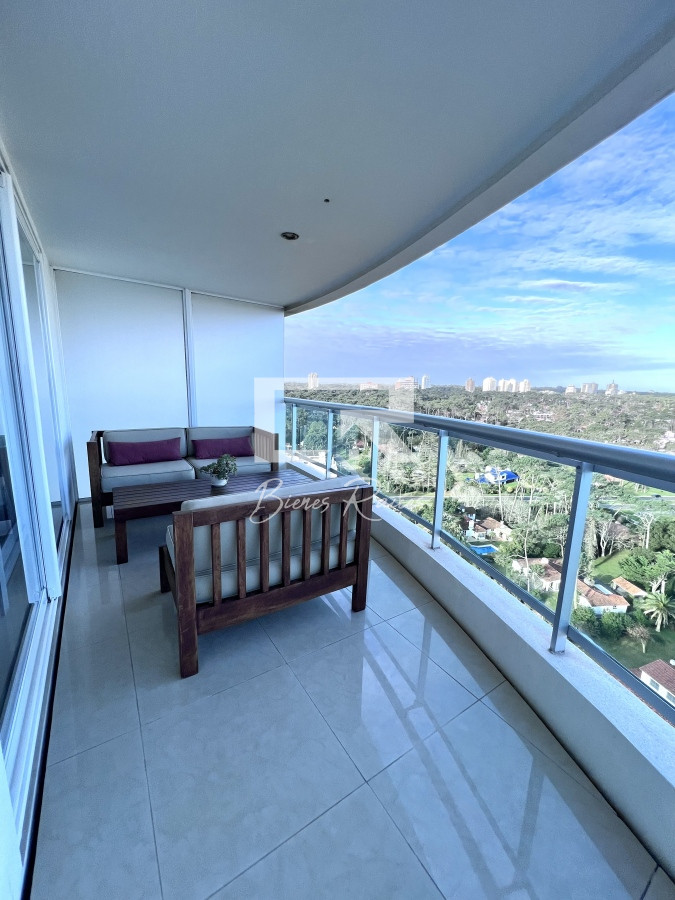 Apartamento ID.391 - Alquiler temporal 2024 Aquarela dos dormitorios +dep. Punta del Este