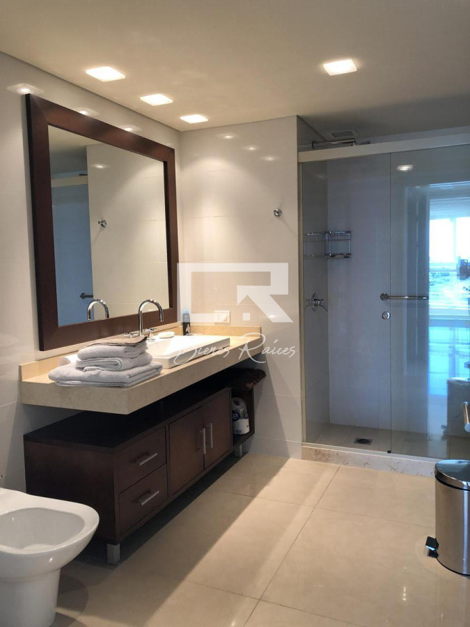 Apartamento ID.743 - Venta y alquiler anual exclusivo Pent House Aquarela  3 dormitorios y dep. 