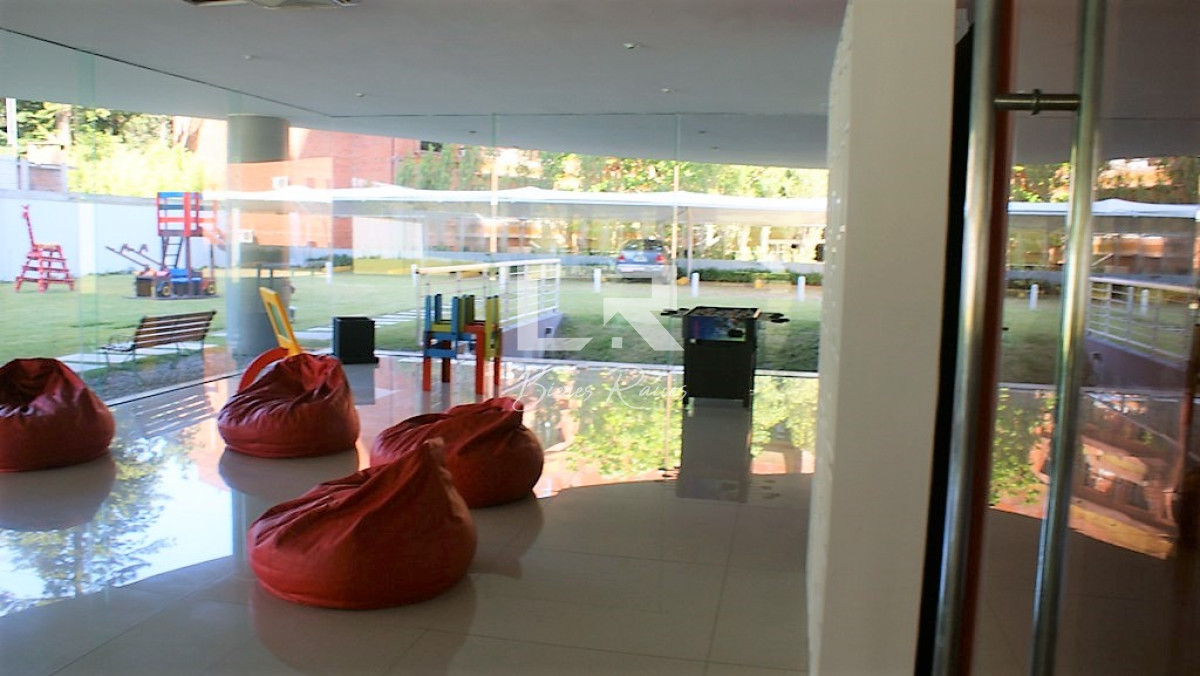 Apartamento ID.811 - Apartamento en alquiler temporal.- Tressesenta, dos dormitorios.-