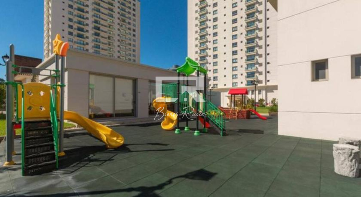 Apartamento ID.813 - Apartamento de 2 dormitorios con servicio de playa. Place Lafayette Playa mansa Punta del Este.