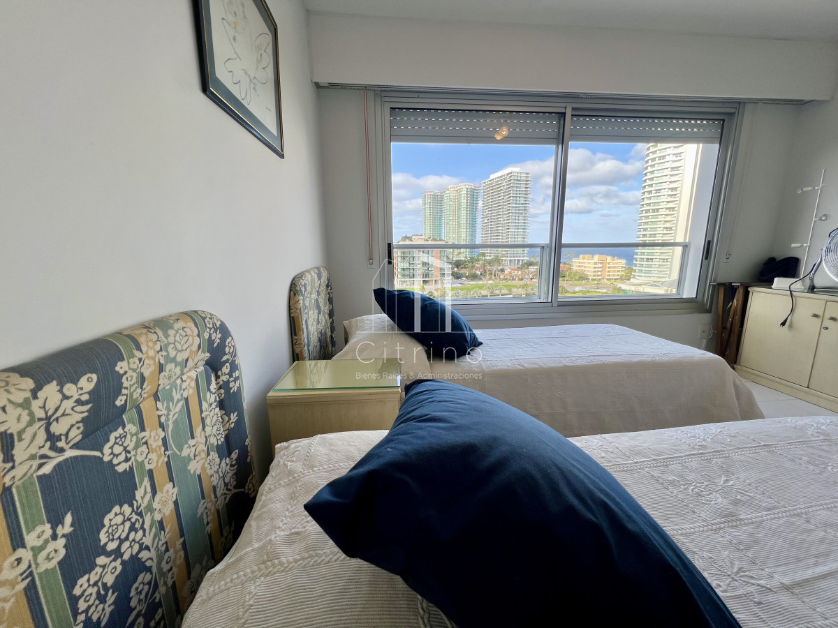Apartamento ID.1610 - Apartamento 3 dormitorios en alquiler. Punta del este.