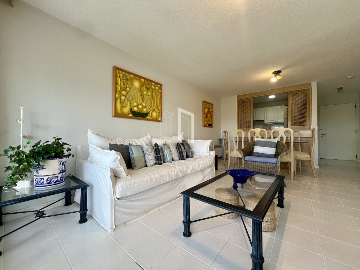 Apartamento ID.1610 - Apartamento 3 dormitorios en alquiler. Punta del este.