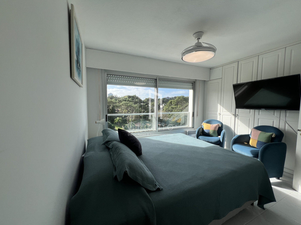 Apartamento ID.1610 - Apartamento 3 dormitorios en alquiler. Punta del este.