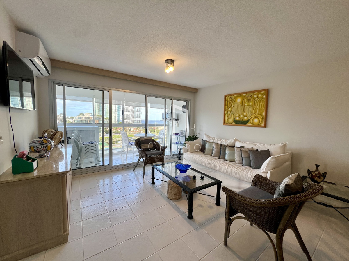 Apartamento ID.1610 - Apartamento 3 dormitorios en alquiler. Punta del este.