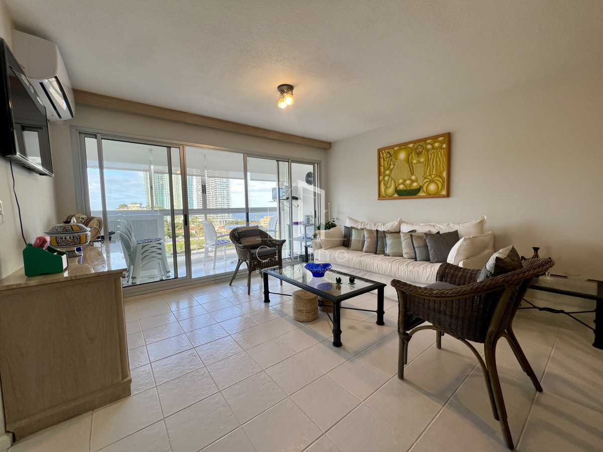 Apartamento ID.1610 - Apartamento 3 dormitorios en alquiler. Punta del este.