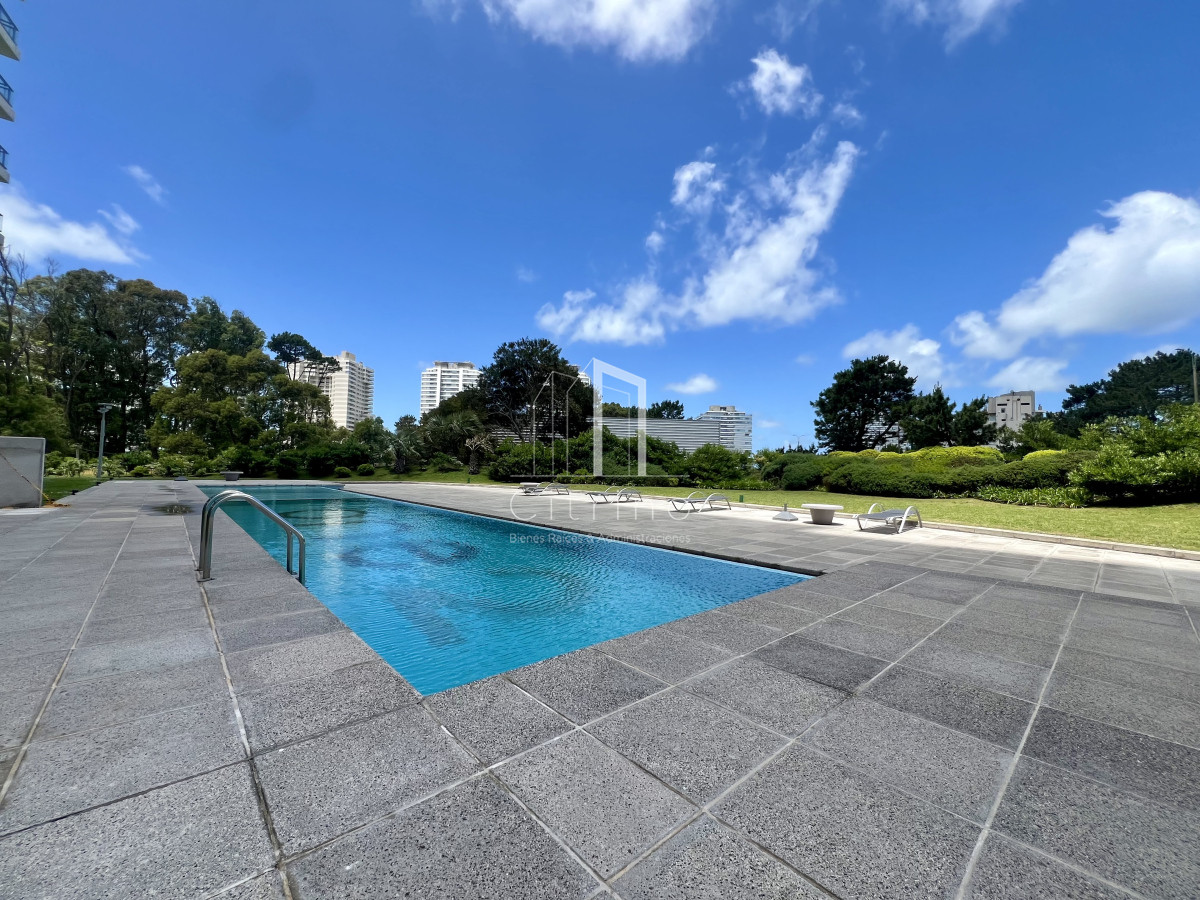 Apartamento ID.2797 - Apartamento en venta - 1 Dormitorio 2 baños  Roosevelt Torre One