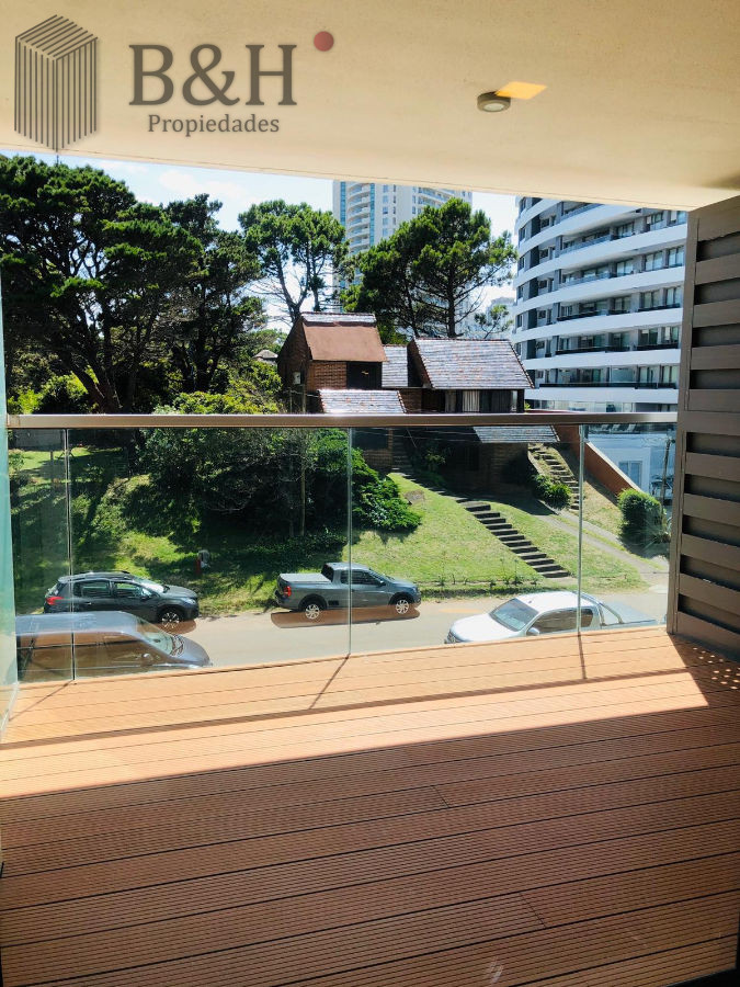 Apartamento ID.7132 - Apartamento en venta 2 dormitorios Playa Brava. Chronos. Punta del Este