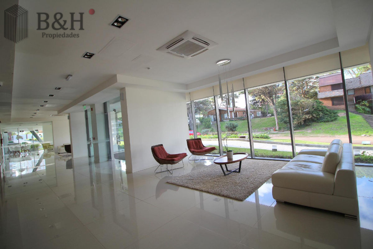 Apartamento ID.7132 - Apartamento en venta 2 dormitorios Playa Brava. Chronos. Punta del Este