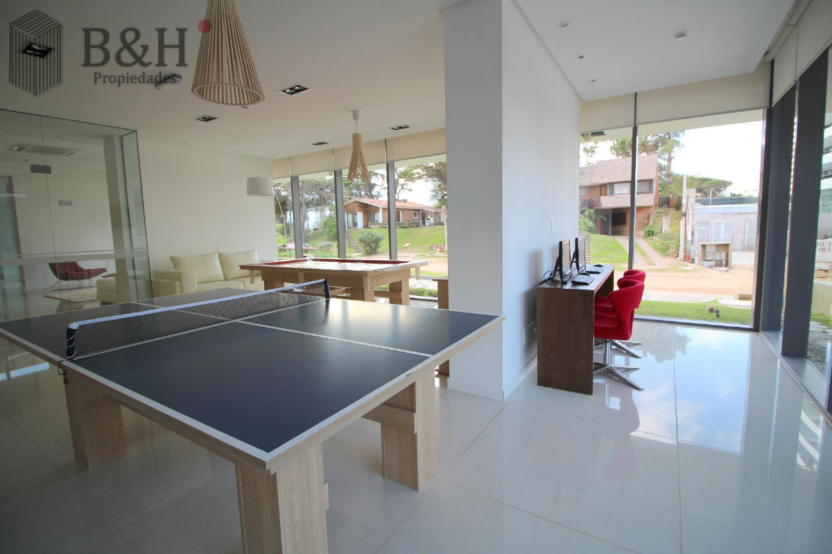 Apartamento ID.7132 - Apartamento en venta 2 dormitorios Playa Brava. Chronos. Punta del Este