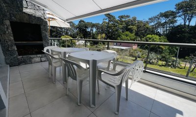 Apartamento de 1 dormitorio y medio con parrillero