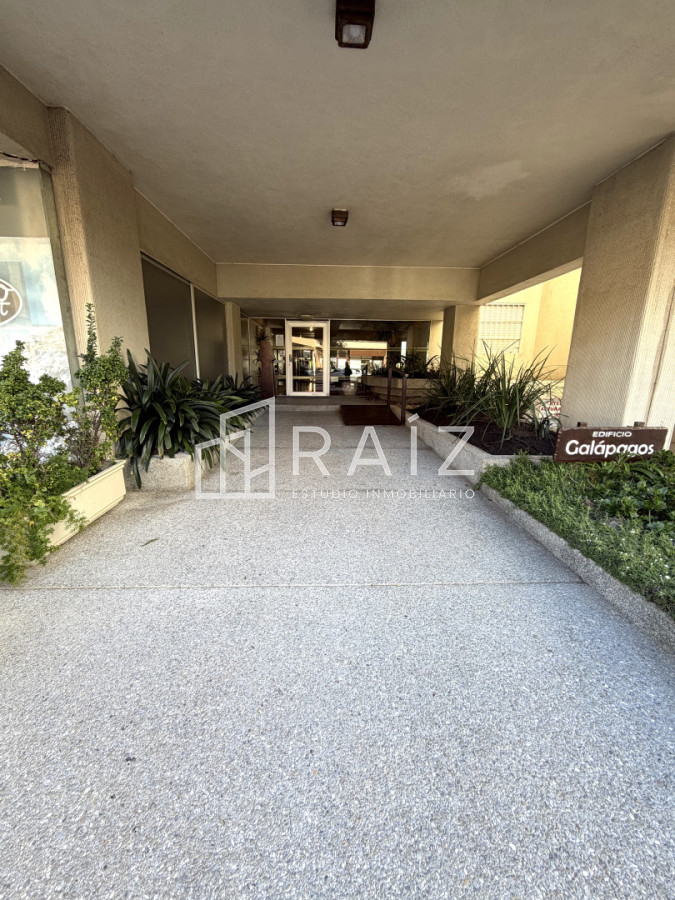Apartamento ID.12110 - Un dormitorio en venta con gran terraza en Peninsula. 