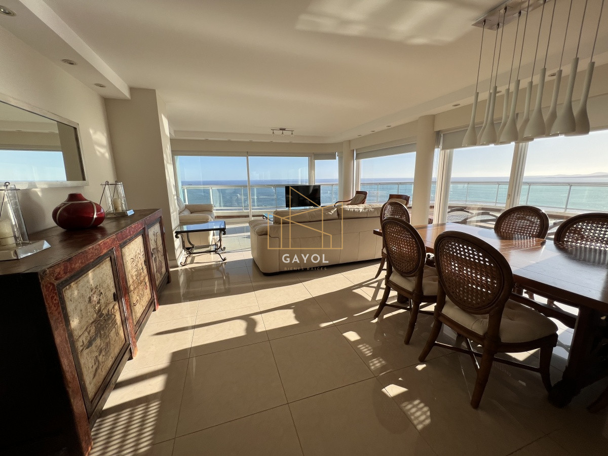 Apartamento ID.931 - Aquarela apartamento 2 dormitorios y dependencia. Alquiler Temporal. Piscina vista -Punta del Este