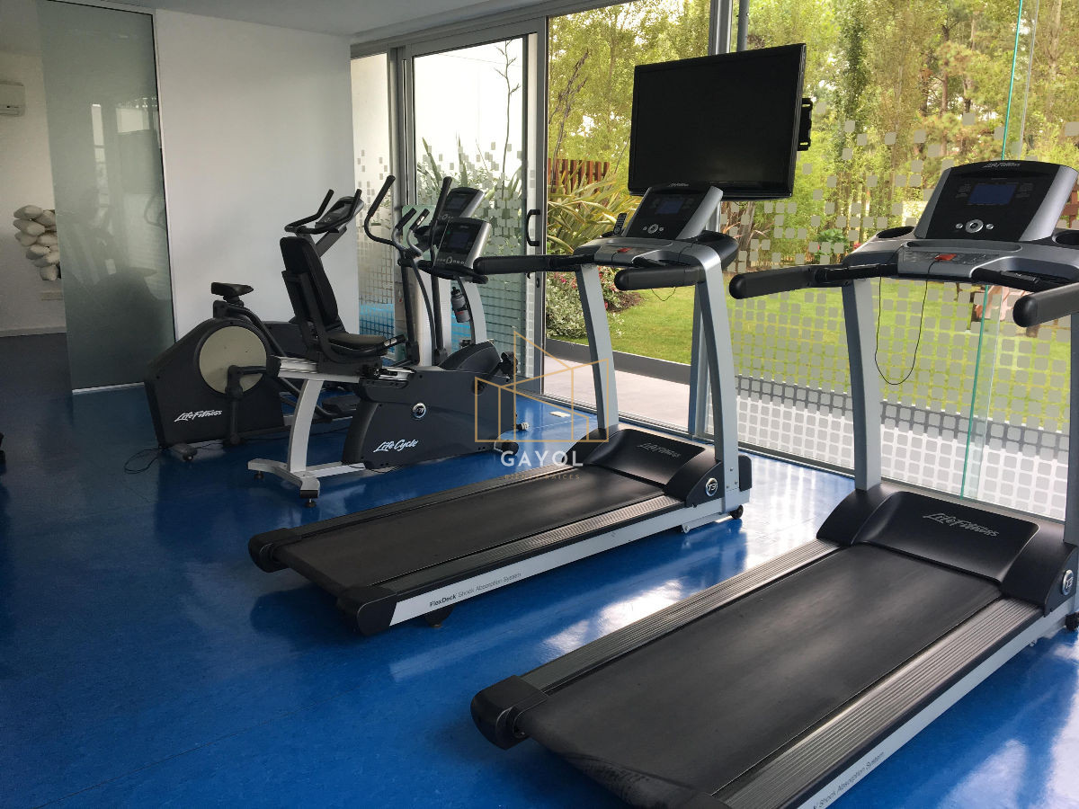Apartamento ID.139 - Apartamento en venta con renta 2 dormitorios. Punta del Este