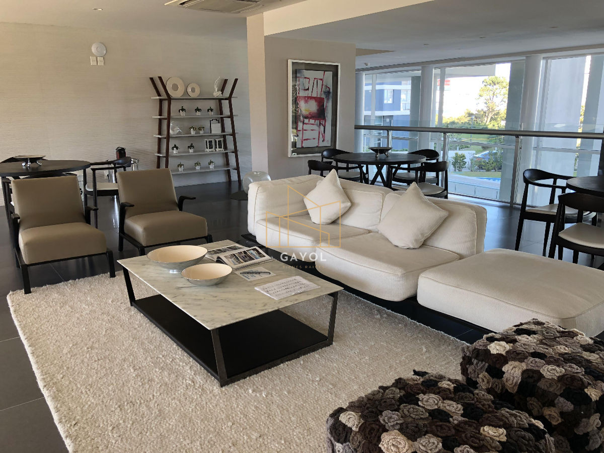 Apartamento ID.75 - Apartamento Torre One   3 dormitorios en venta y alquiler Punta del Este