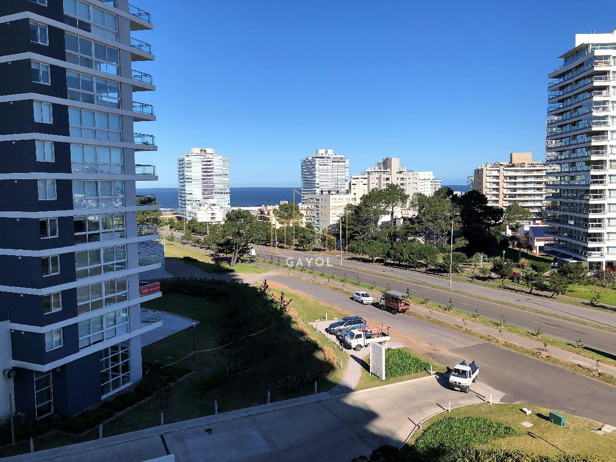 Apartamento ID.75 - Apartamento Torre One   3 dormitorios en venta y alquiler Punta del Este
