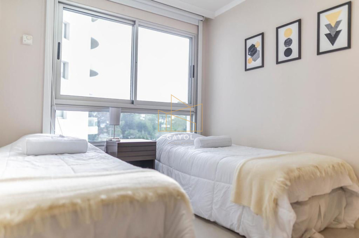 Apartamento ID.773 - Apartamento de 3 dormitorios mas servicio Roosevelt playa brava