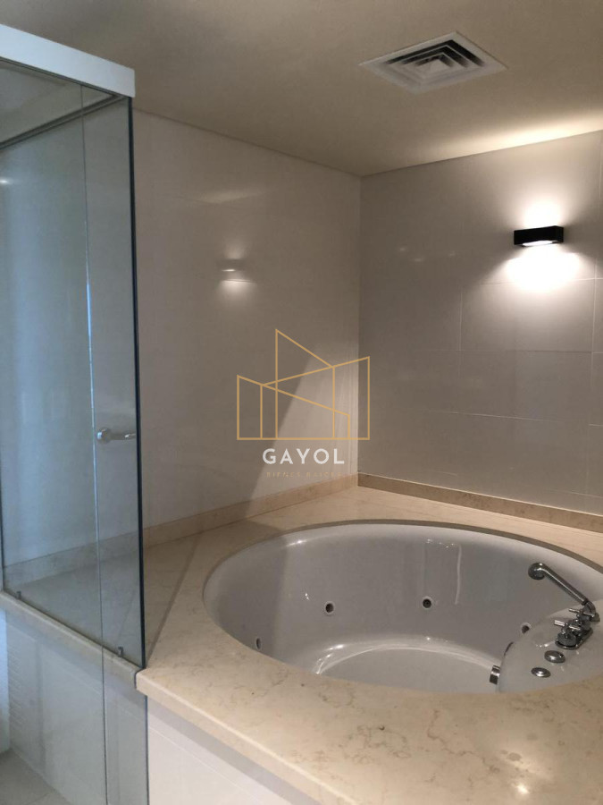 Apartamento ID.932 - Venta y alquiler anual exclusivo Pent House Aquarela  3 dormitorios y dep. 