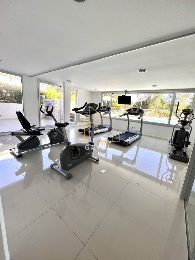 Apartamento ID.574 - Emerald apartamento en venta - 3 dormitorios + den- piscina  - Mansa Penthouse Punta del Este