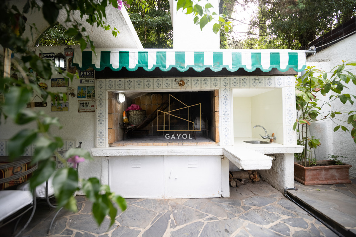 Casa ID.620 - Casa en venta en Punta del Este de 3 dormitorios. 