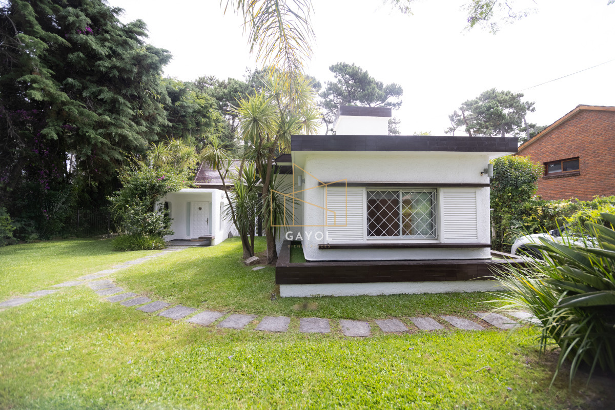 Casa ID.620 - Casa en venta en Punta del Este de 3 dormitorios. 