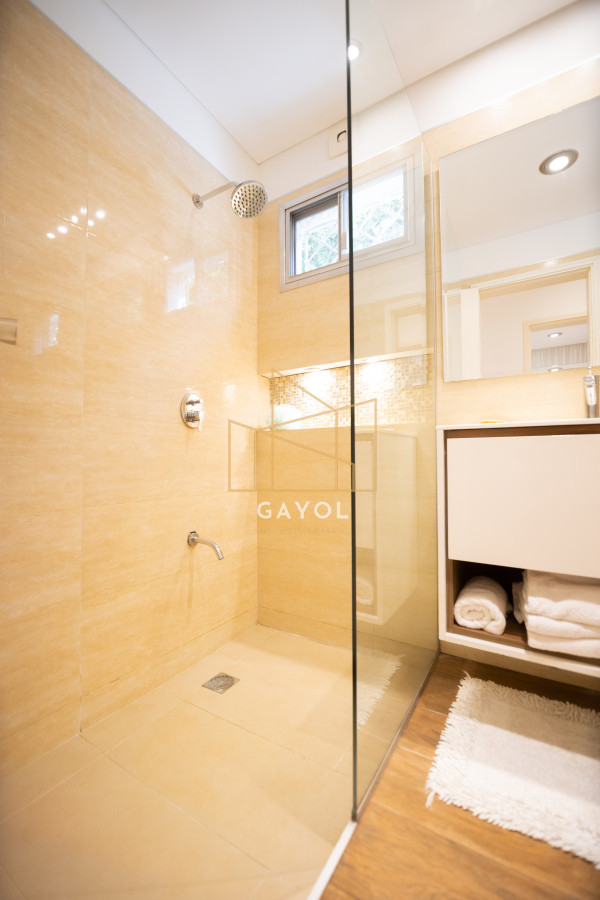 Casa ID.620 - Casa en venta en Punta del Este de 3 dormitorios. 