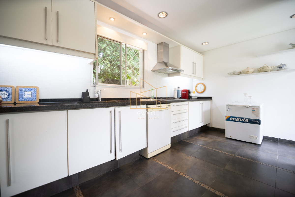 Casa ID.620 - Casa en venta en Punta del Este de 3 dormitorios. 