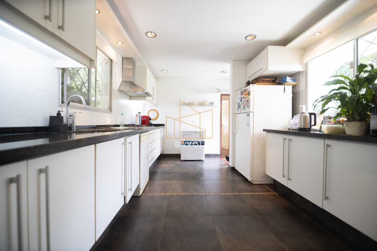 Casa ID.620 - Casa en venta en Punta del Este de 3 dormitorios. 