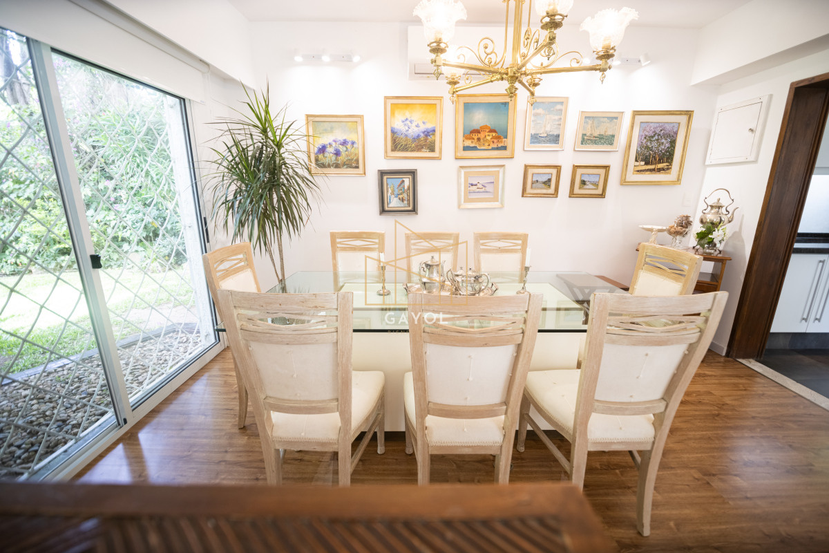 Casa ID.620 - Casa en venta en Punta del Este de 3 dormitorios. 