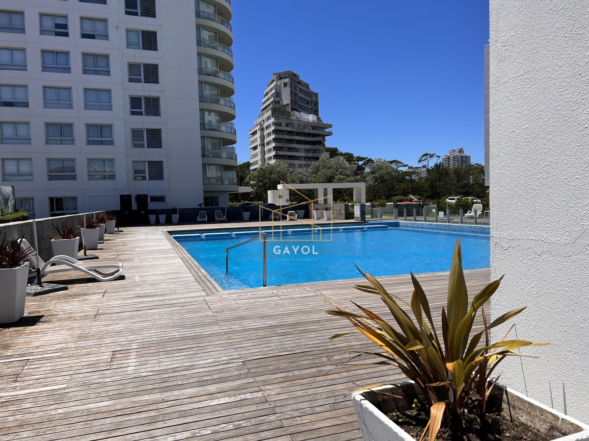 Apartamento ID.773 - Apartamento de 3 dormitorios mas servicio Roosevelt playa brava