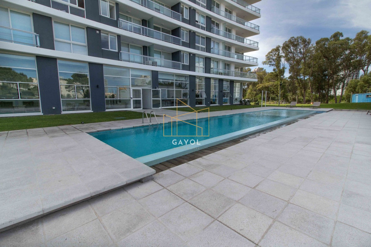 Apartamento ID.75 - Apartamento Torre One   3 dormitorios en venta y alquiler Punta del Este