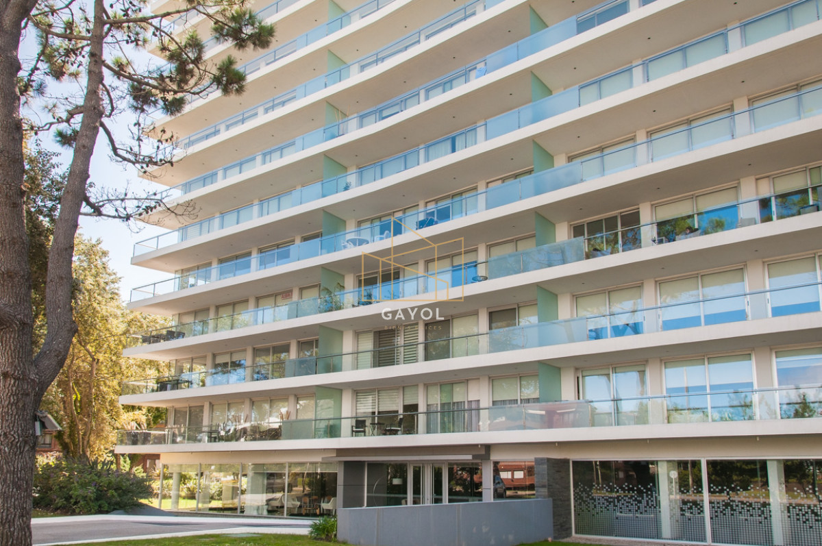 Apartamento ID.139 - Apartamento en venta con renta 2 dormitorios. Punta del Este