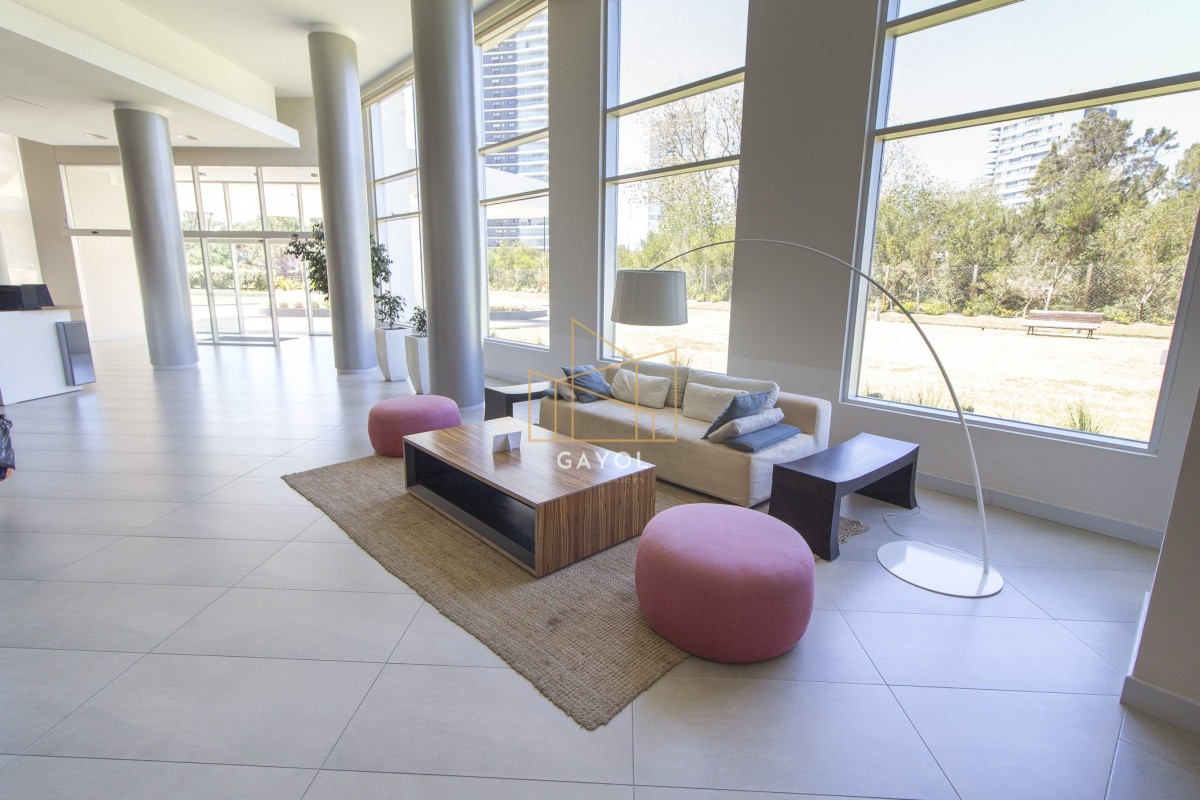 Apartamento ID.773 - Apartamento de 3 dormitorios mas servicio Roosevelt playa brava