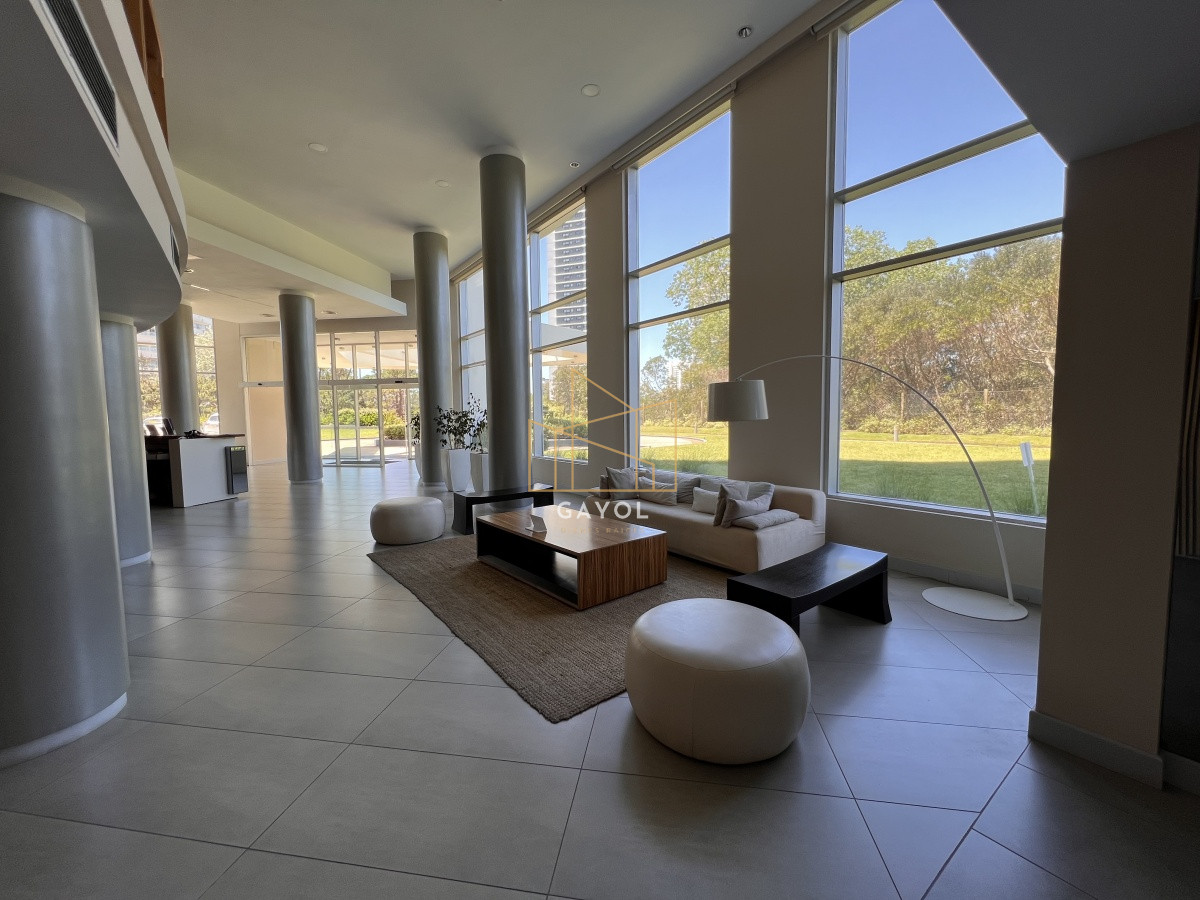 Apartamento ID.773 - Apartamento de 3 dormitorios mas servicio Roosevelt playa brava