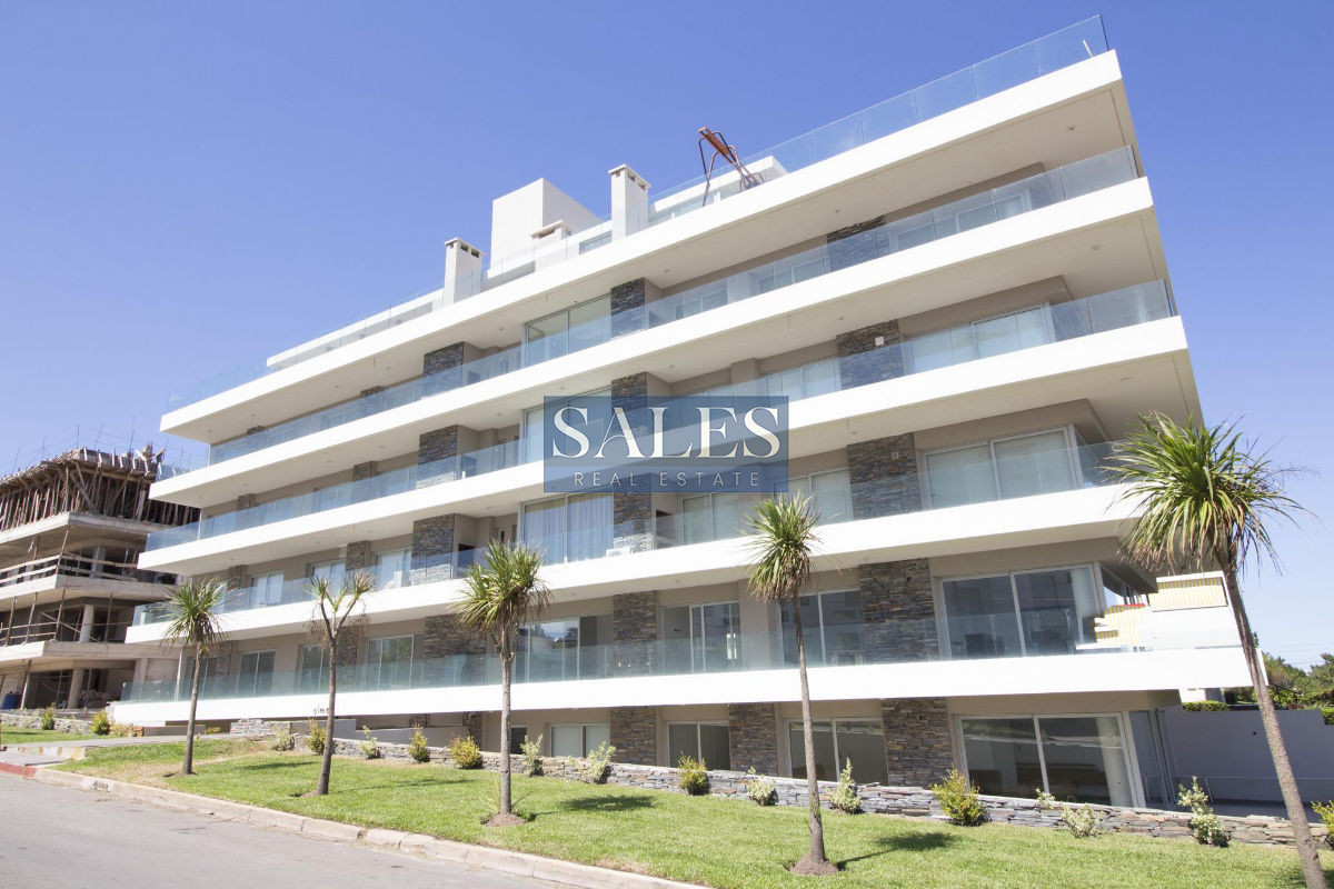 Apartamento ID.161 - Apartamento en venta de 1 dormitorio frente al mar. Punta del Este