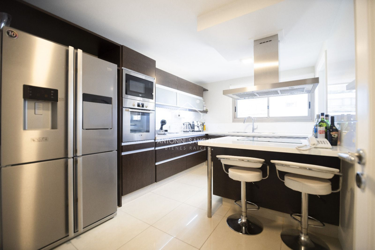 Apartamento ID.1674 - Imperiale. Apartamento en venta - 4 dormitorios.-