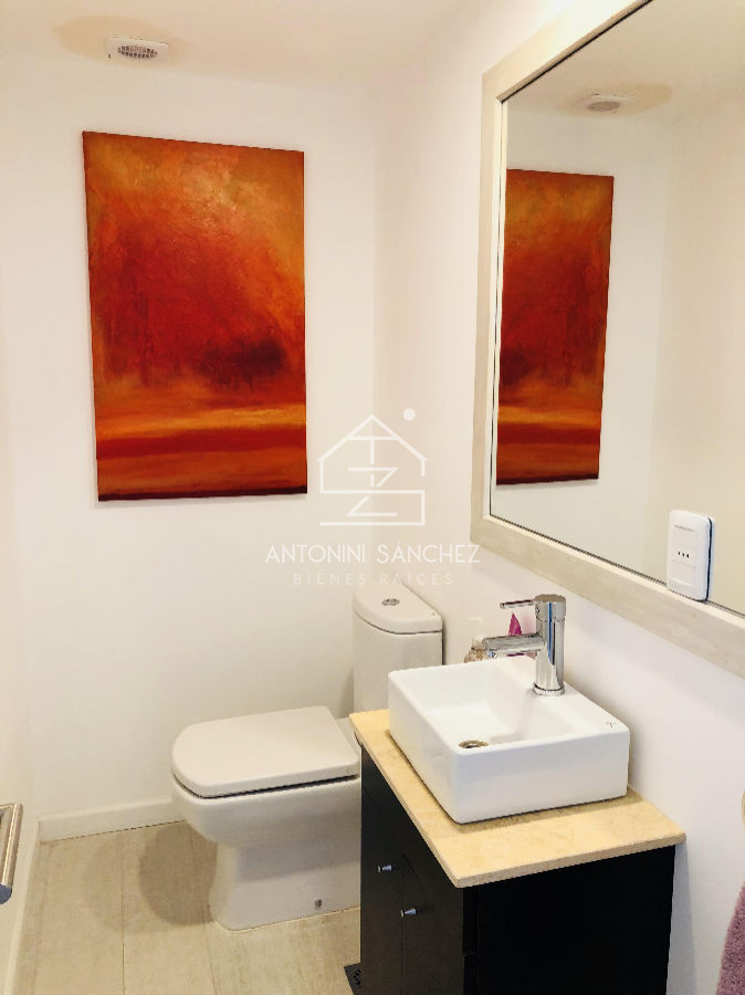 Apartamento ID.2013 - Isabel apartamento en venta 3 dormitorios más dependencia Vista al mar Piscina - Playa Mansa Punta del Este