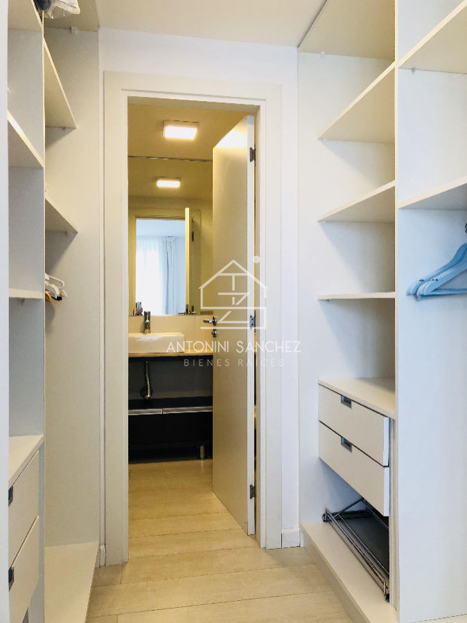 Apartamento ID.2013 - Isabel apartamento en venta 3 dormitorios más dependencia Vista al mar Piscina - Playa Mansa Punta del Este